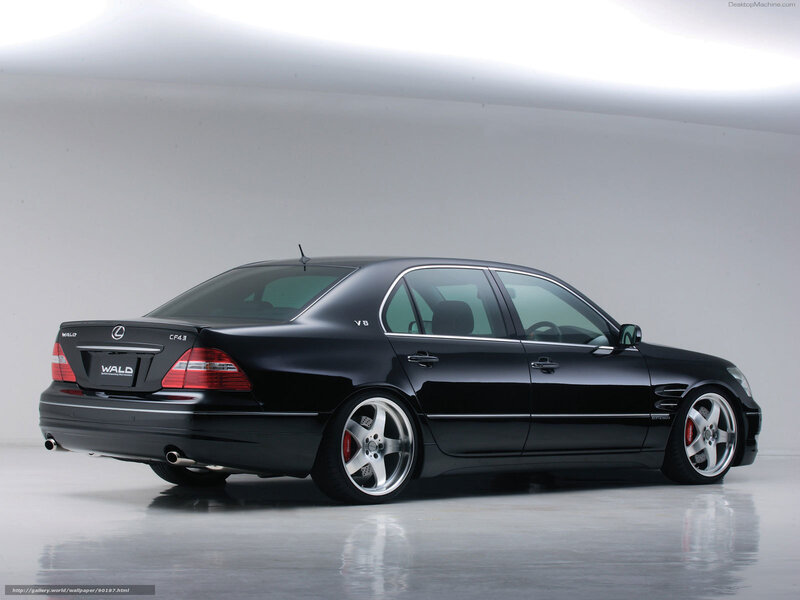Black Lexus sedan