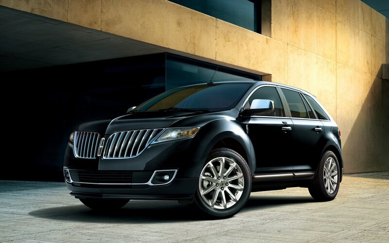 Black Lincoln MKX SUV