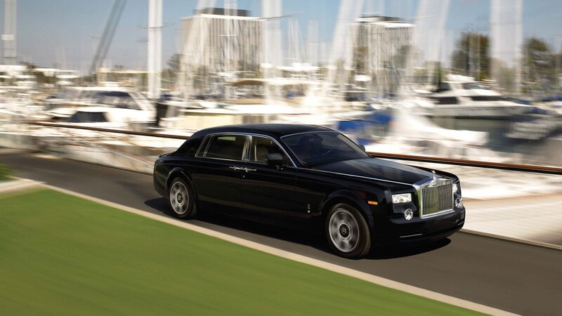 Black Luxury Car — Dynamic, Afternoon
