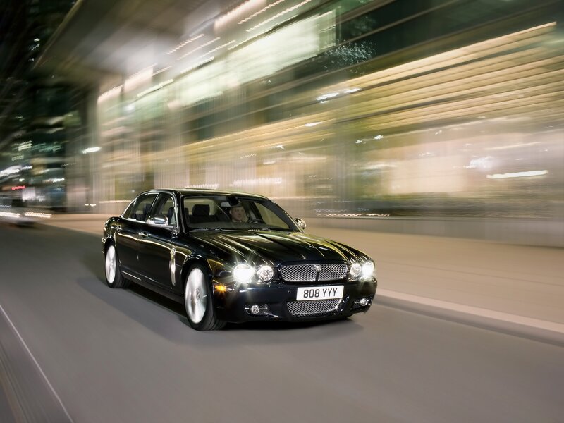 Black Luxury Sedan — Dynamic, Night
