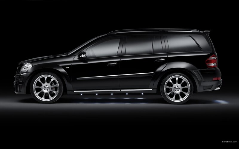 Black Luxury Suv — Photograph