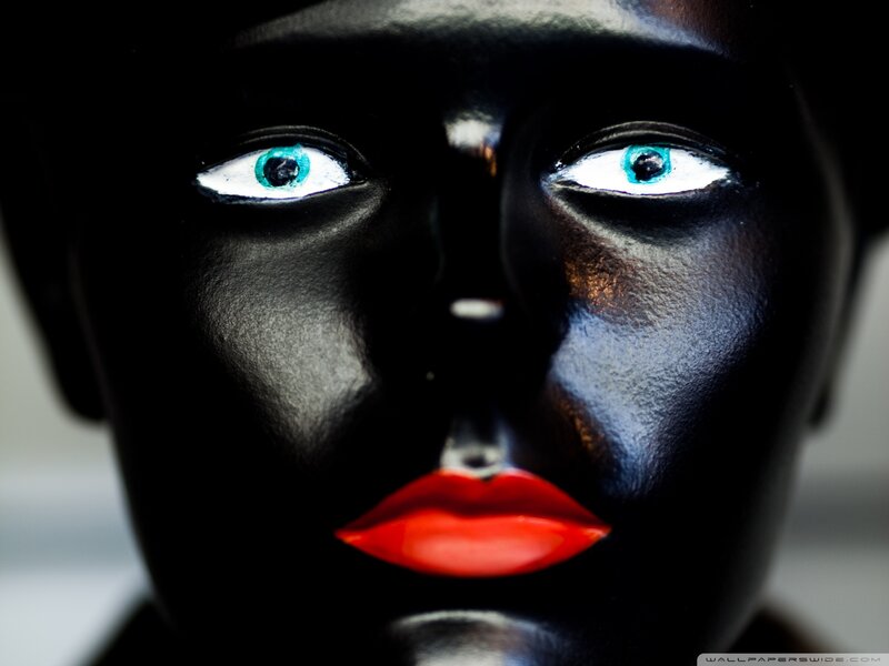 Black Mannequin Face