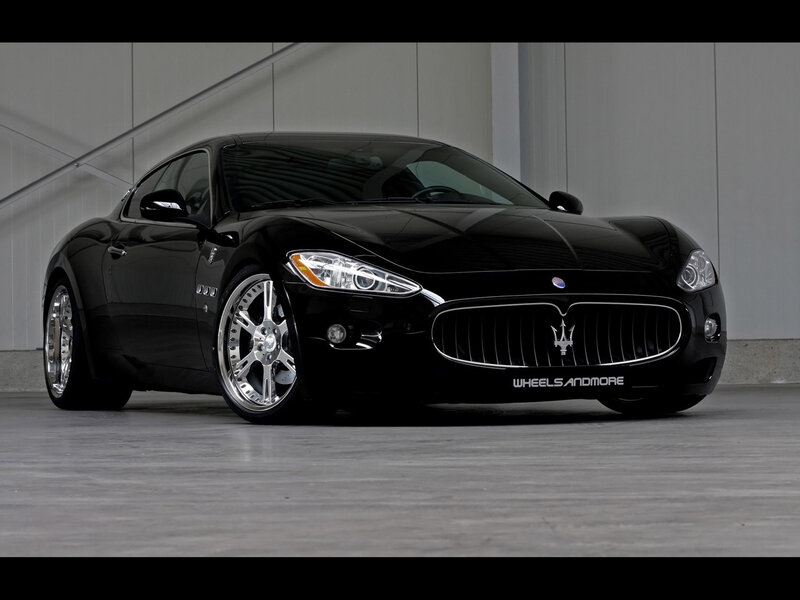 Black Maserati GranTurismo
