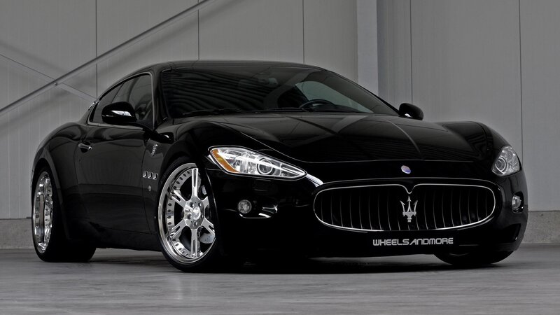 Black Maserati GranTurismo