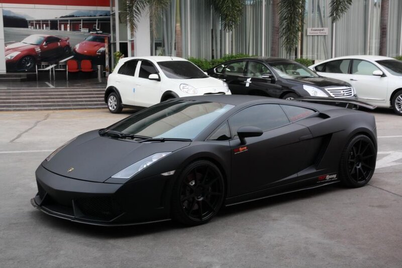 Black Matte Lamborghini — Calm