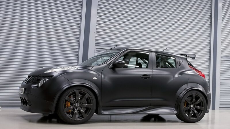 black matte Nissan Juke Nismo