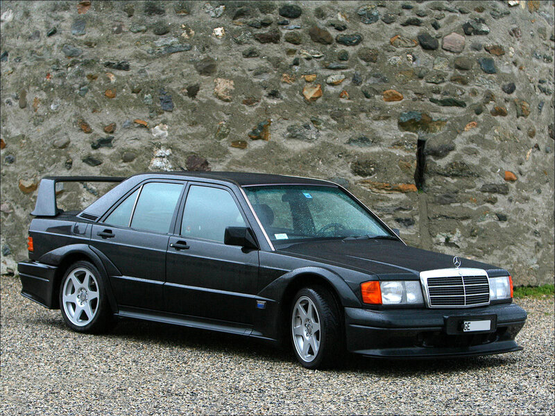 Black Mercedes-Benz 190 E 2.5-16