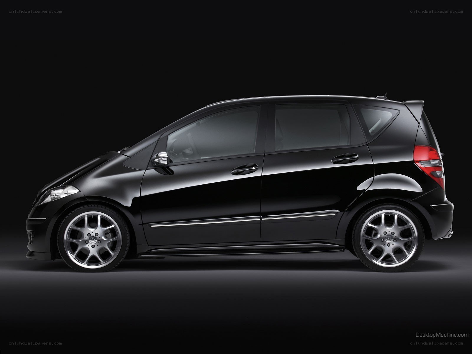 black mercedes-benz a-class