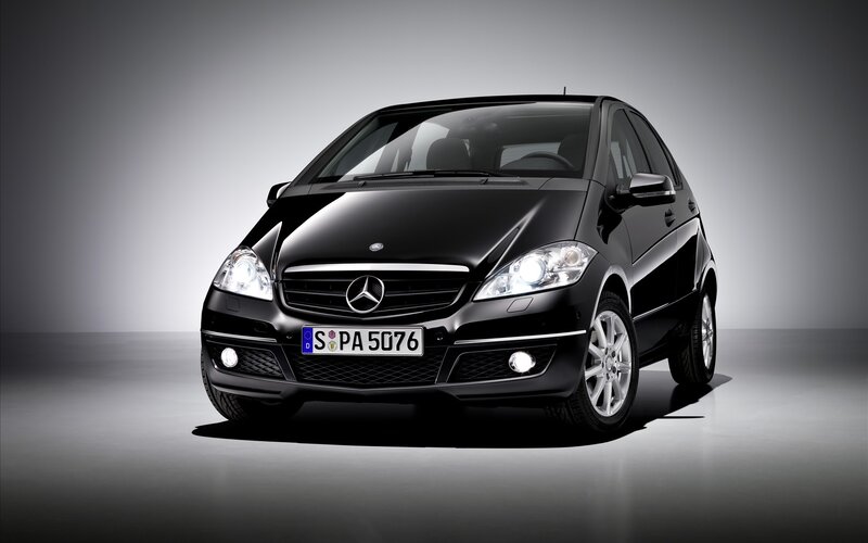 Black Mercedes-Benz A-Class