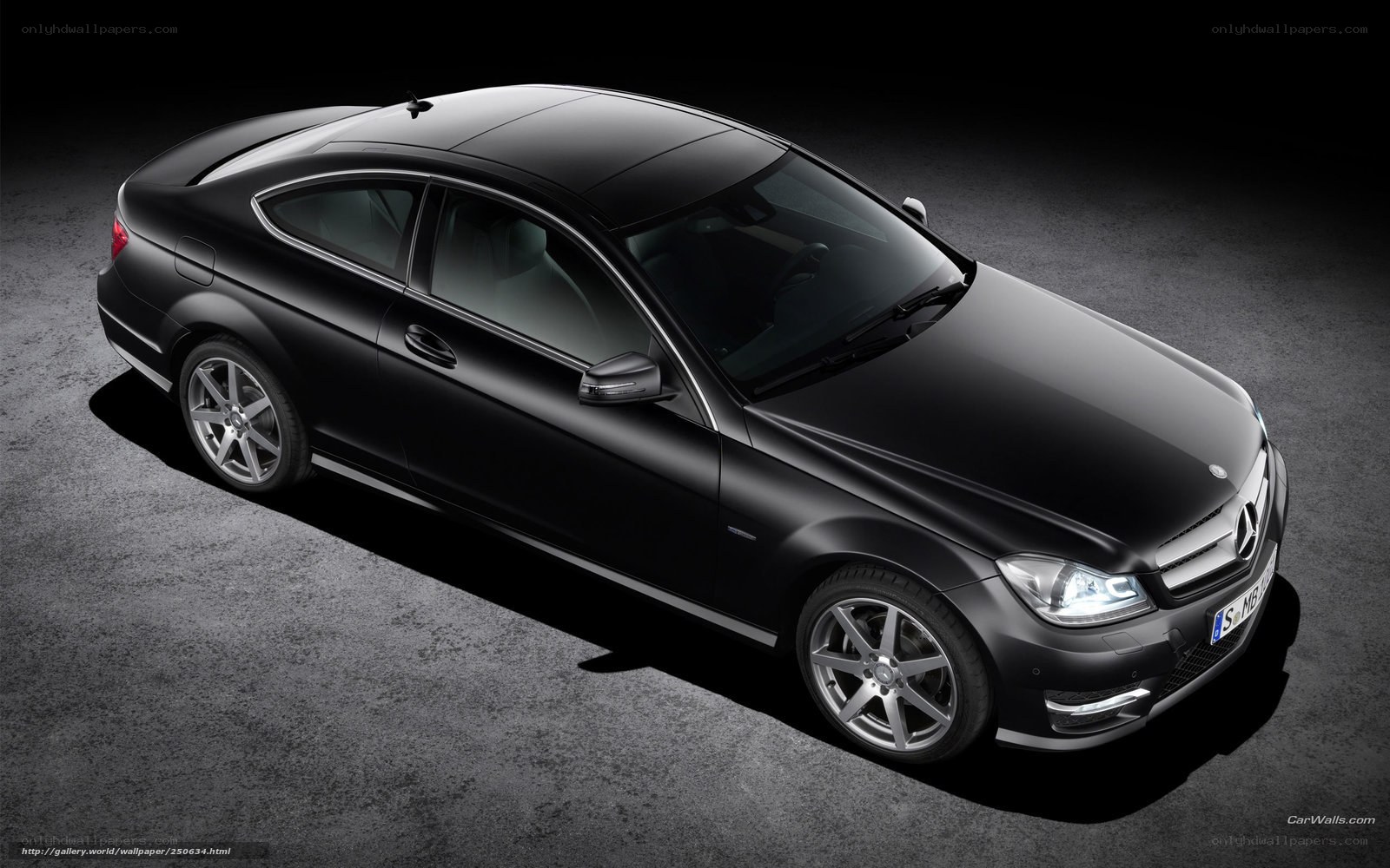 Black Mercedes-Benz C-Class Coupe
