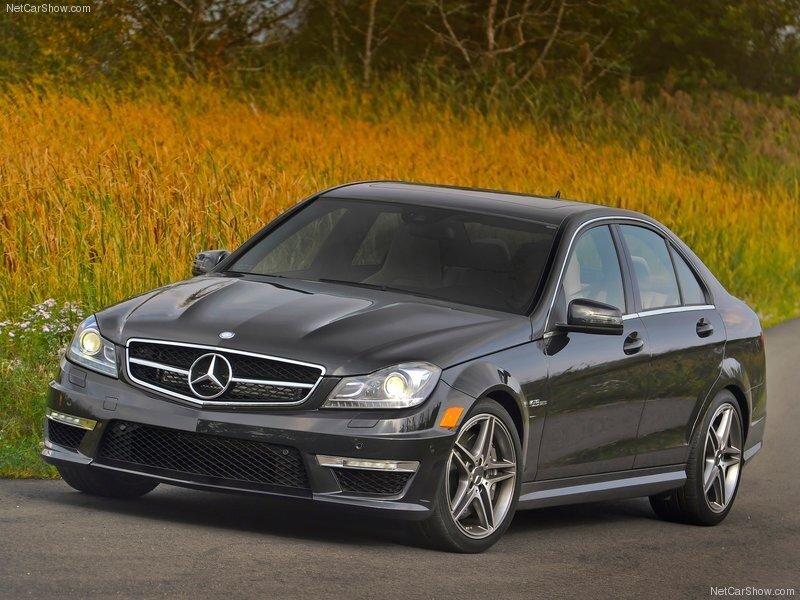 Black Mercedes-Benz C63 AMG