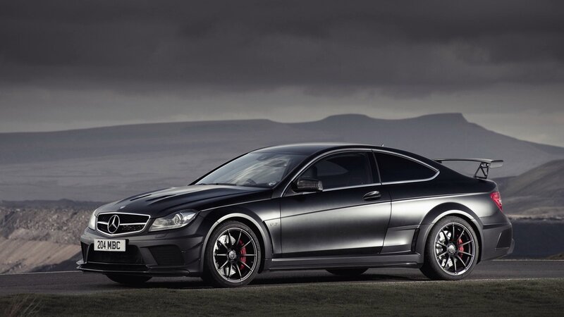 black mercedes-benz c63 amg coupe