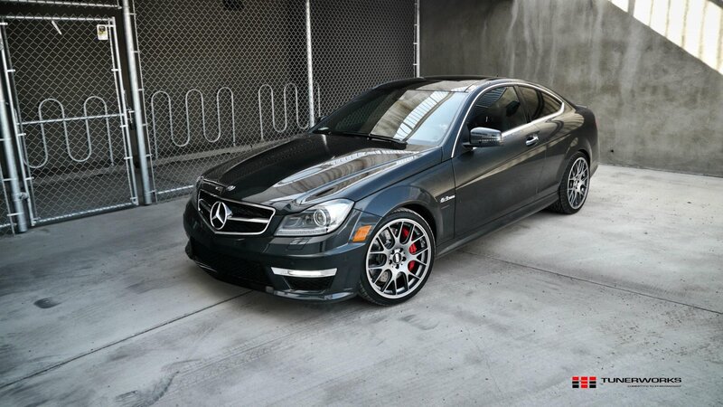 black mercedes-benz c63 amg coupe