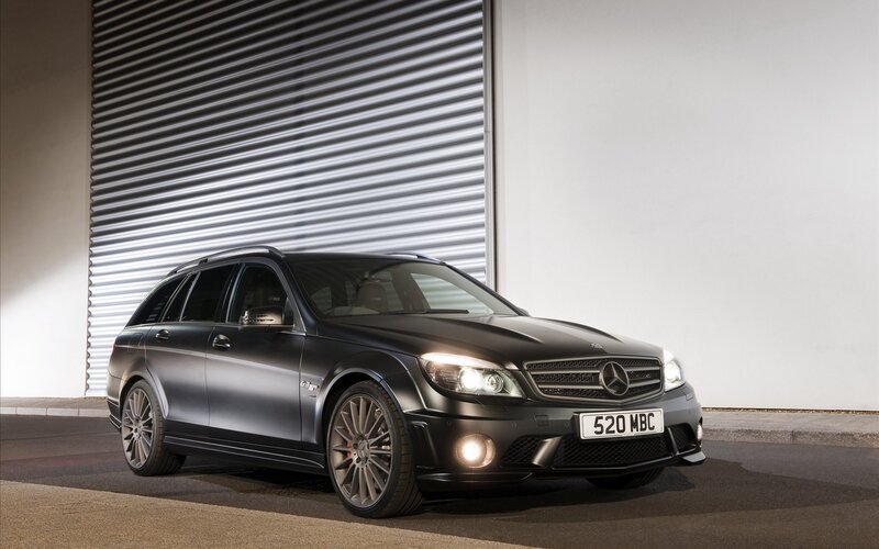 black mercedes-benz c63 amg station wagon