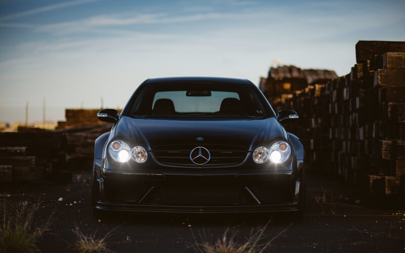 black mercedes-benz car