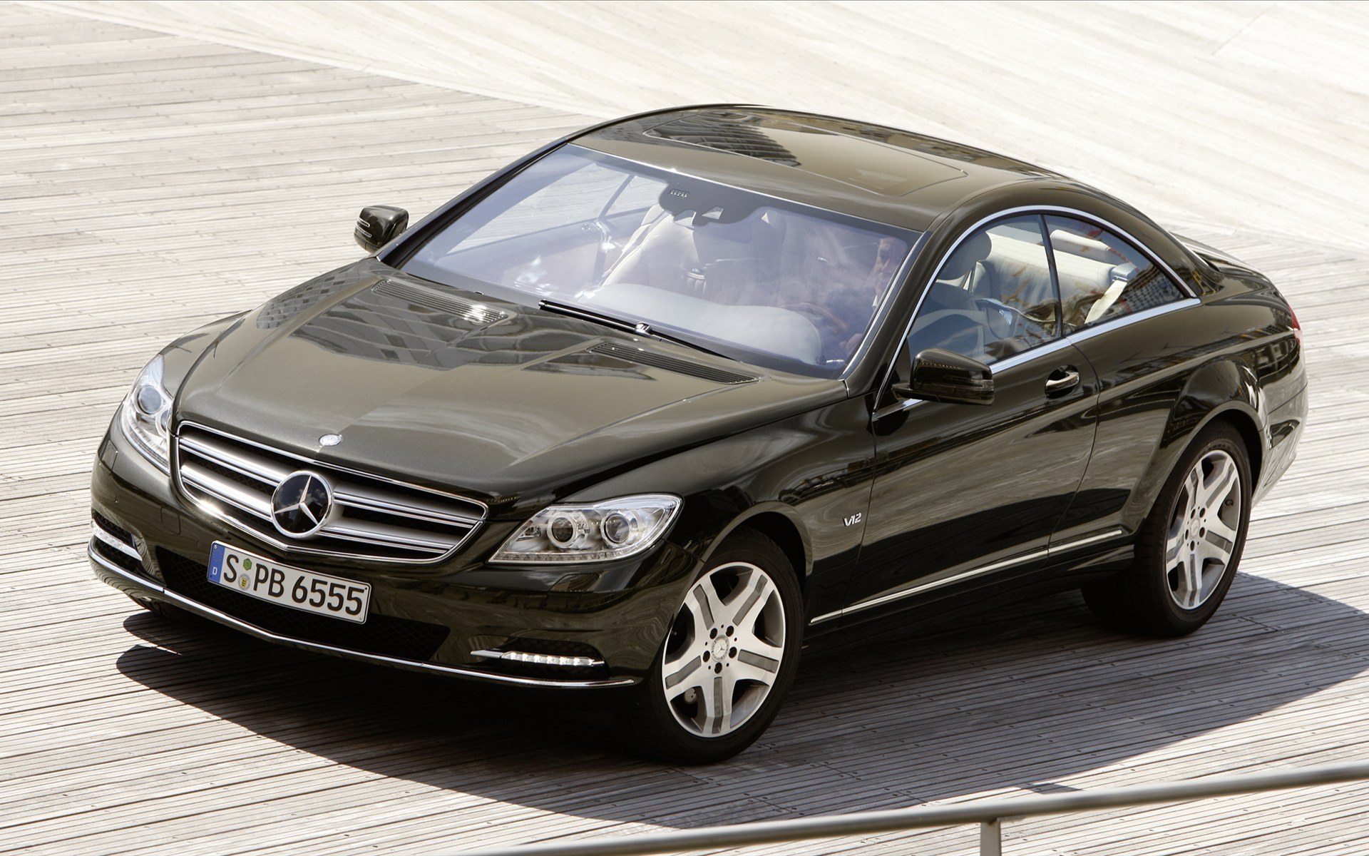 Black Mercedes-Benz CL-Class