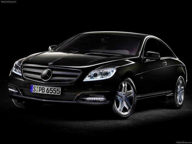 Black Mercedes-Benz CL500