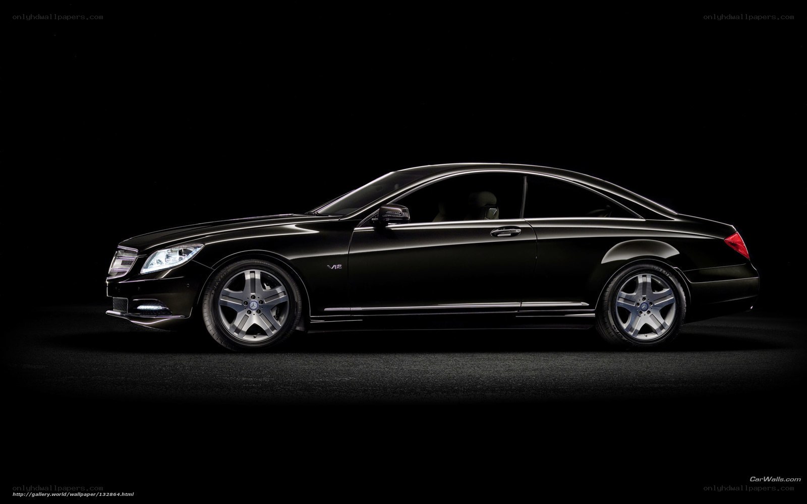 Black Mercedes-Benz CL600