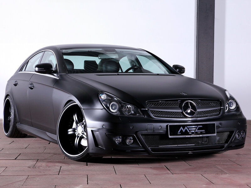 Black Mercedes-Benz CLS — Neutral
