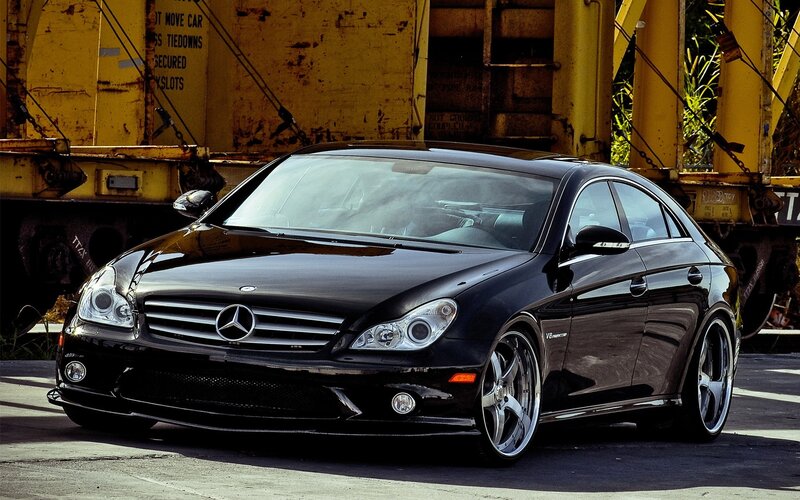 Black Mercedes-Benz CLS63 AMG