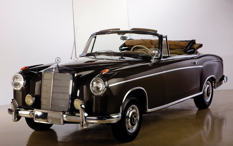 Black Mercedes-Benz convertible