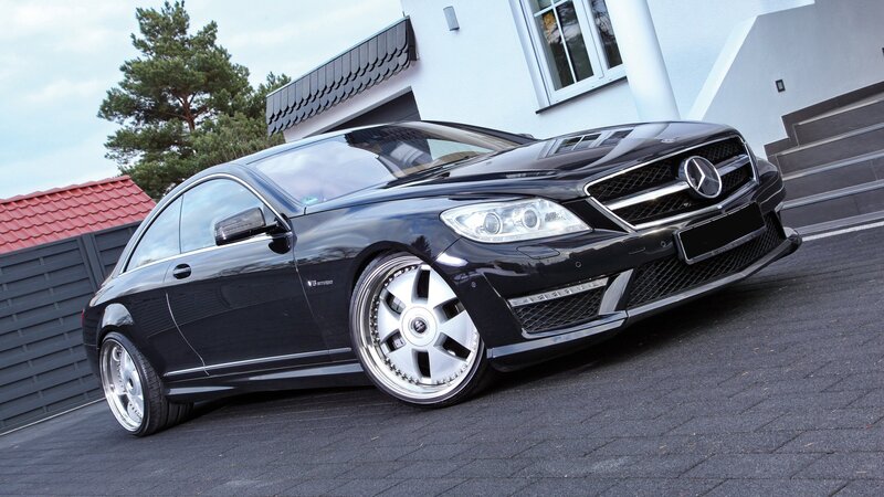 black mercedes-benz coupe