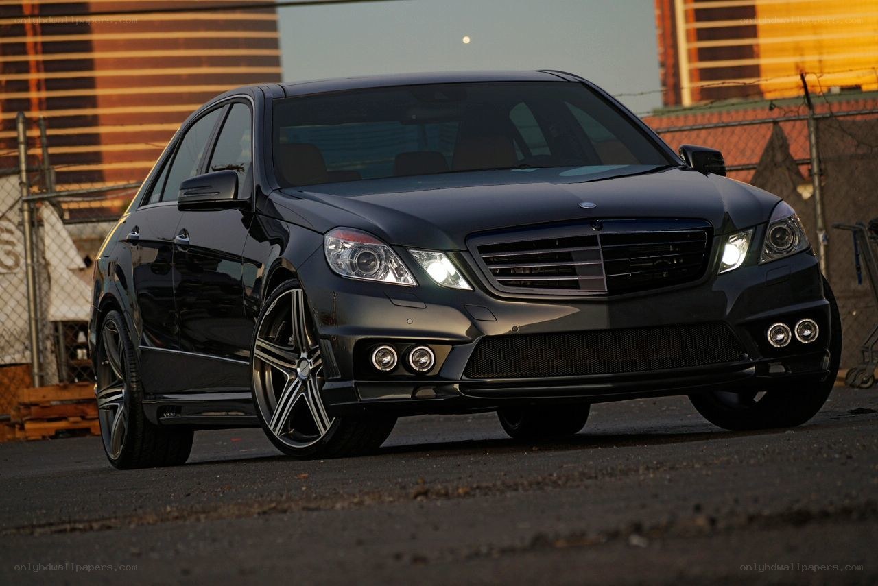 black mercedes-benz e-class