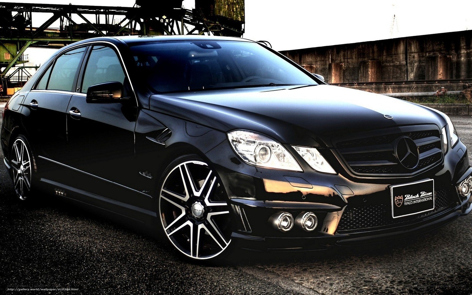 Black Mercedes-Benz E-Class