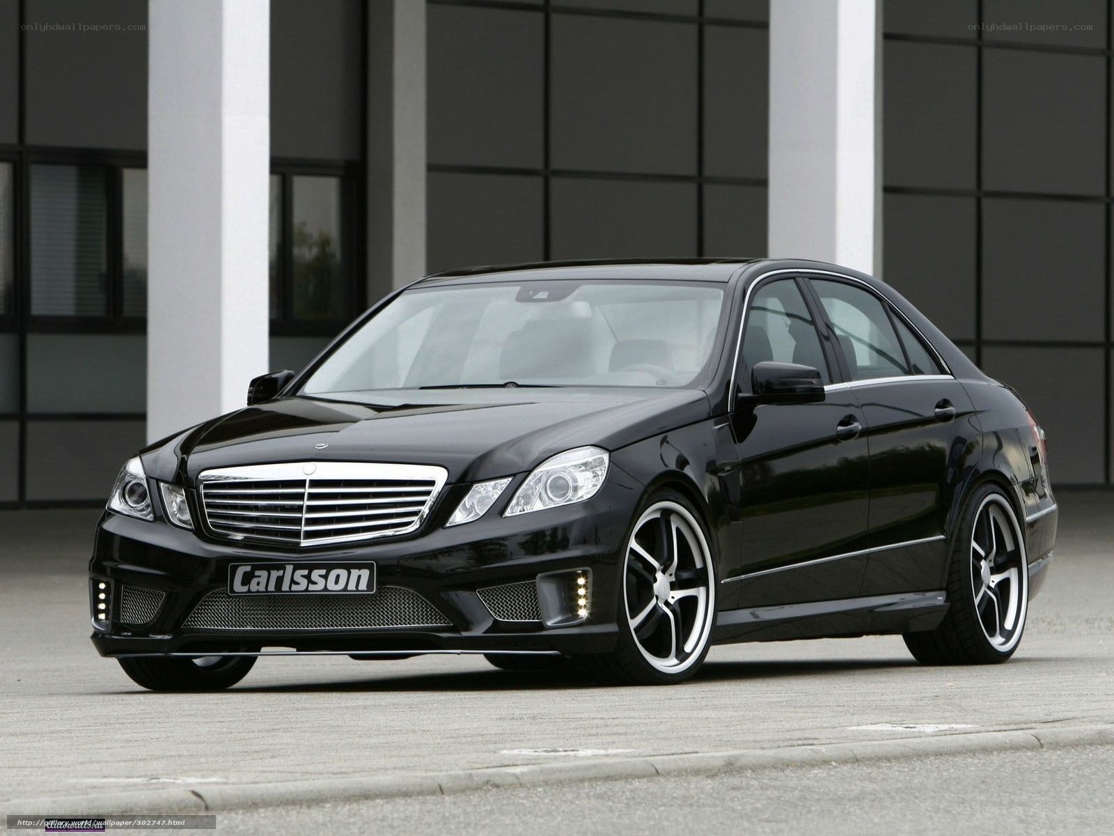 Black Mercedes-Benz E-Class by Carlsson