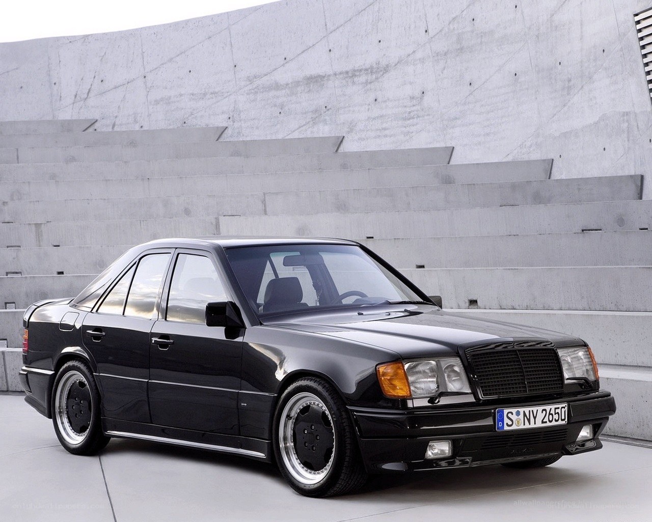 Black Mercedes-Benz E-Class sedan