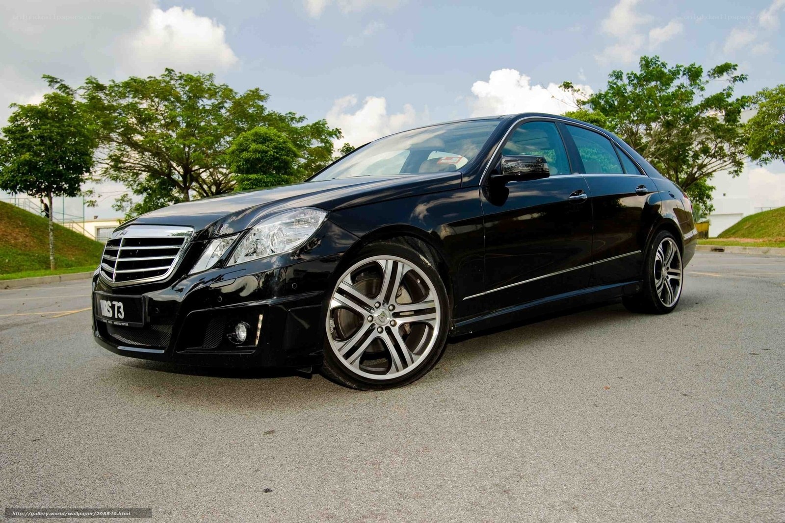 Black Mercedes-Benz E-Class sedan