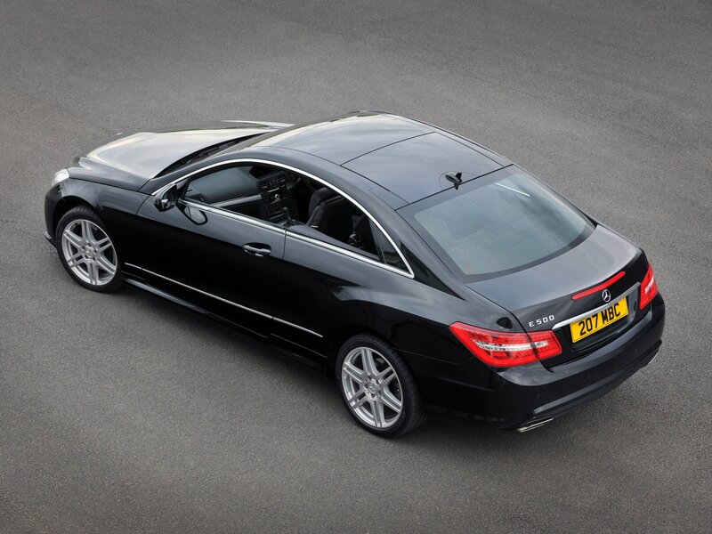 Black Mercedes-benz E500 Coupe