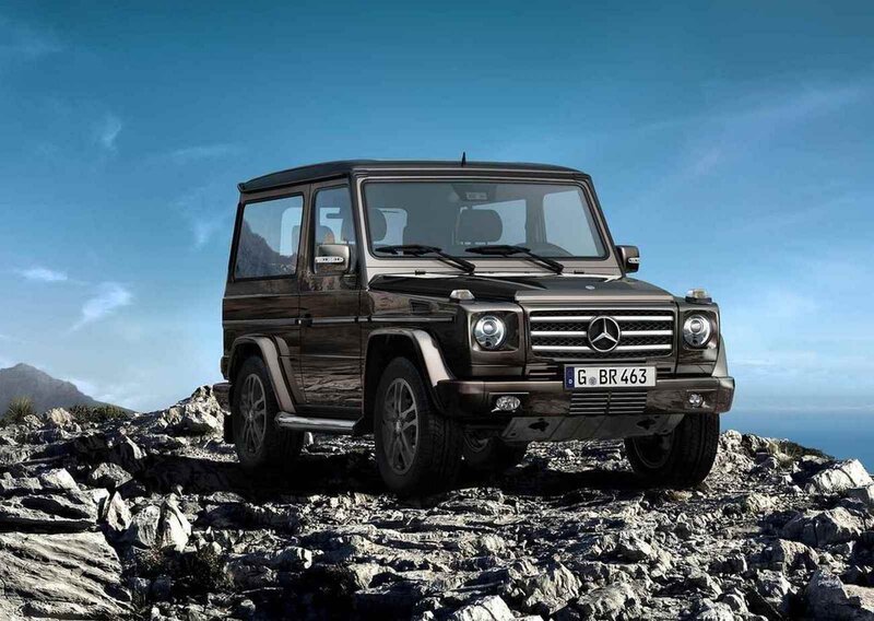 Black Mercedes-benz G-class — Brown