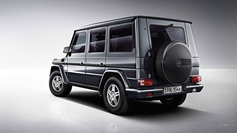 Black Mercedes-benz G-class