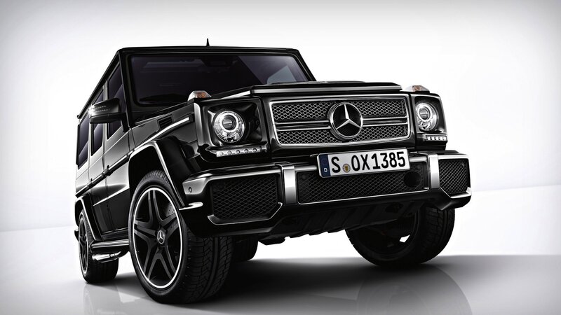 Black Mercedes-Benz G-Wagon