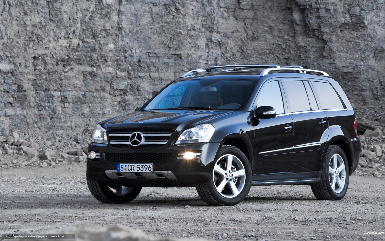 Black Mercedes-Benz GL-Class