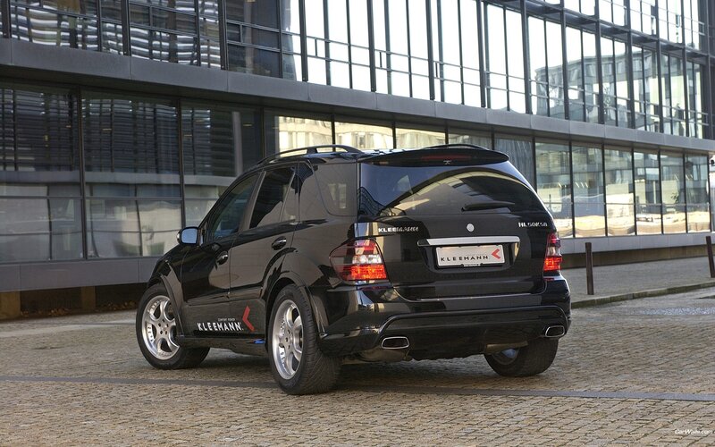 black mercedes-benz ml500k