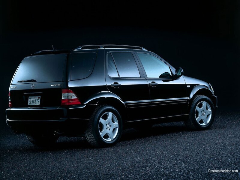 Black Mercedes-Benz ML55 AMG