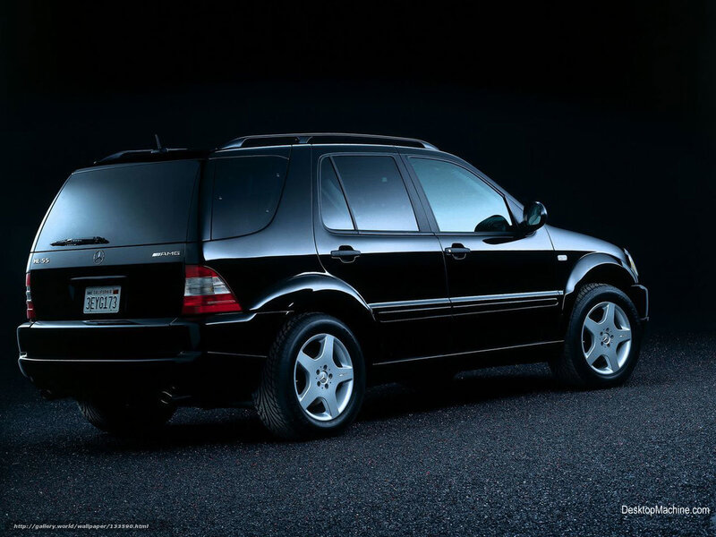Black Mercedes-Benz ML55 AMG