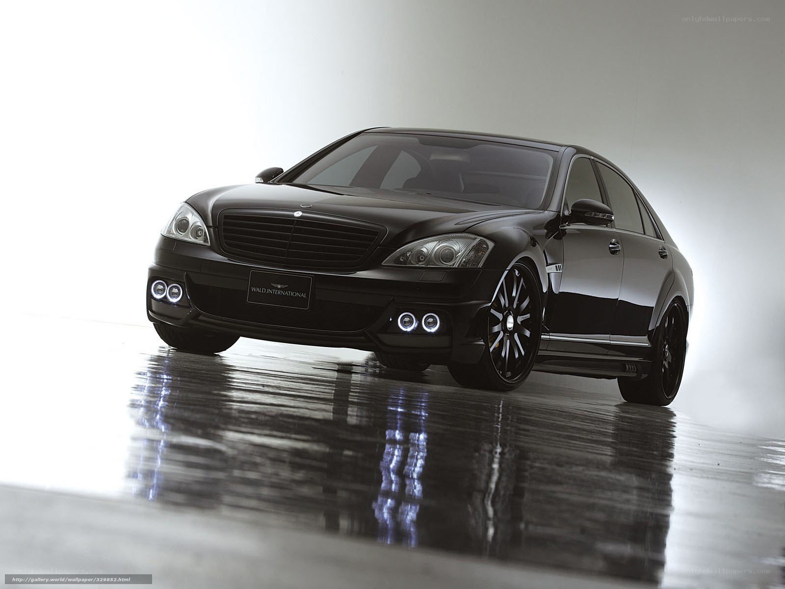 Black Mercedes-Benz S-Class
