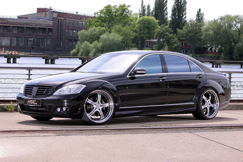 Black Mercedes-Benz S-Class sedan