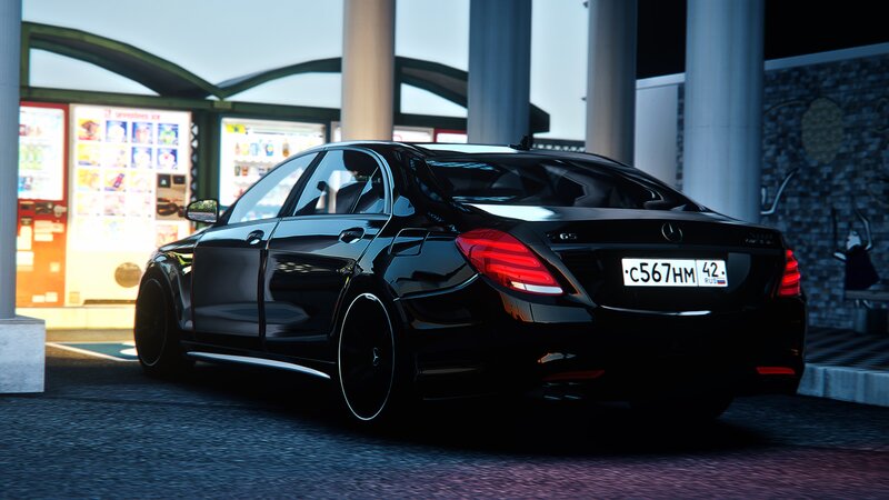 Black Mercedes-benz S65