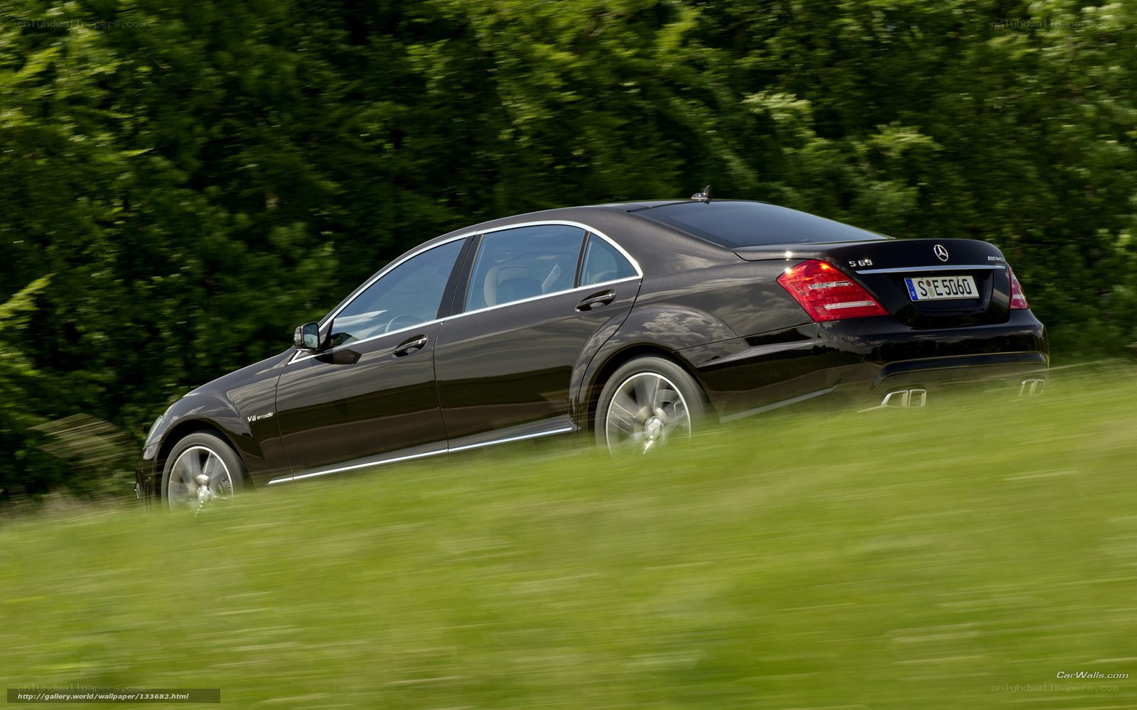 Black Mercedes-Benz S680 in motion