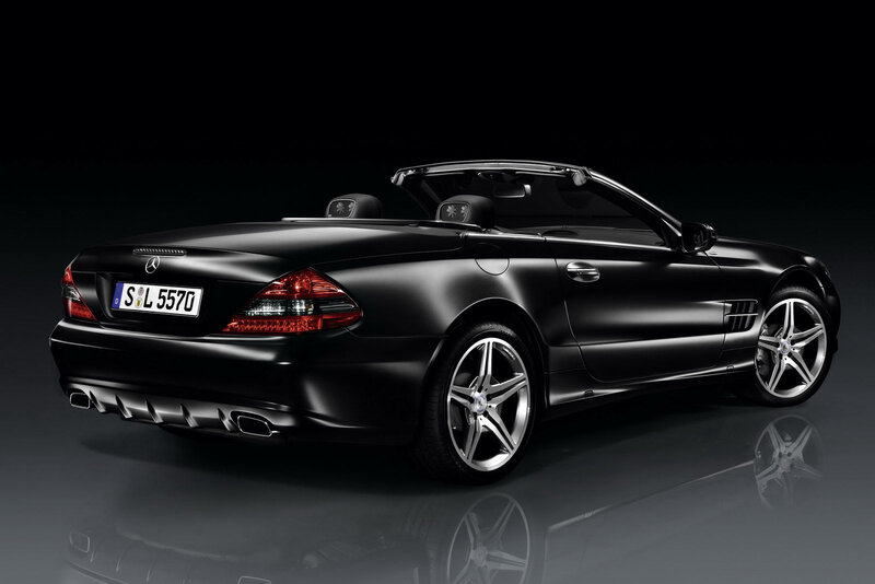 Black Mercedes-Benz SL550