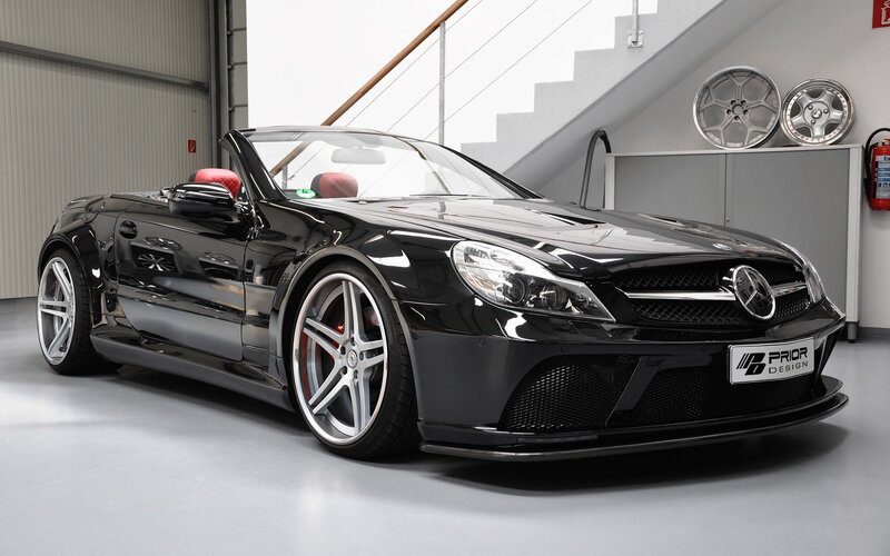Black Mercedes-Benz SLK with Prior Design