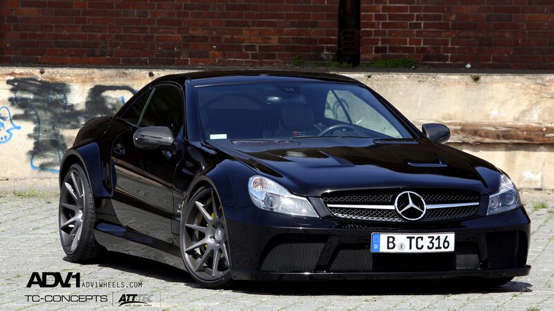 Black Mercedes-benz Slr — Dramatic, Afternoon, Photograph, Car, Brick Wall