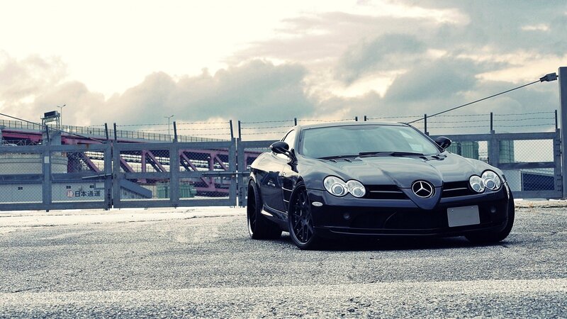 Black Mercedes-benz Slr — Gray
