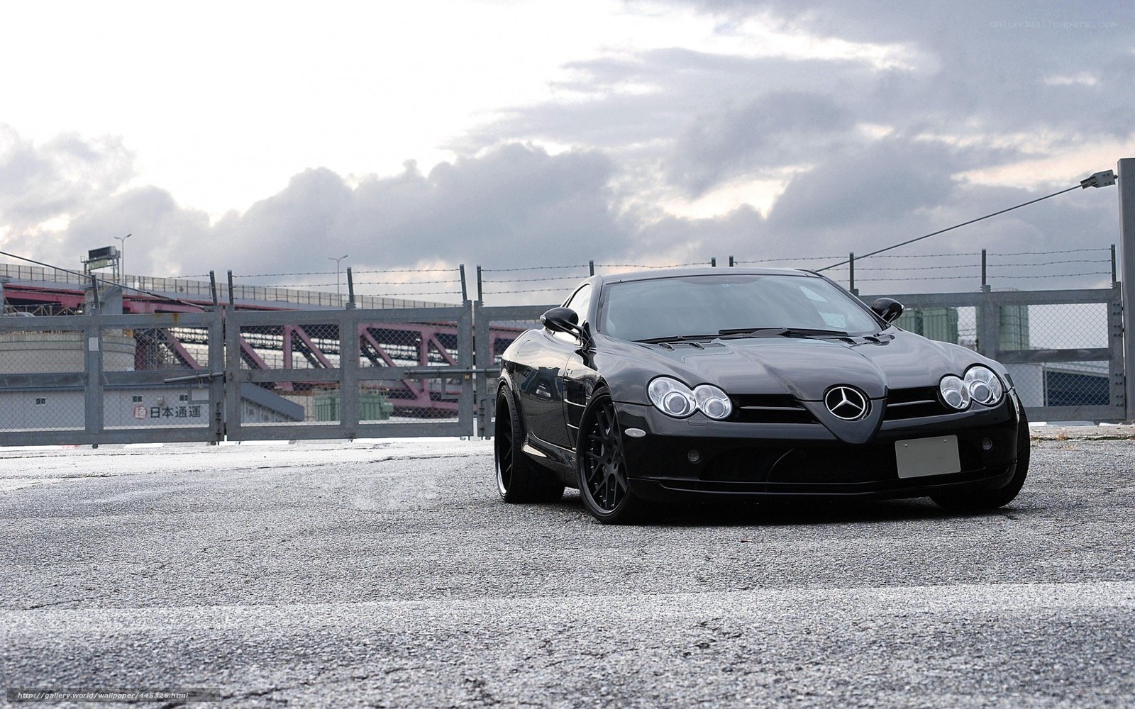Black Mercedes-Benz SLR McLaren