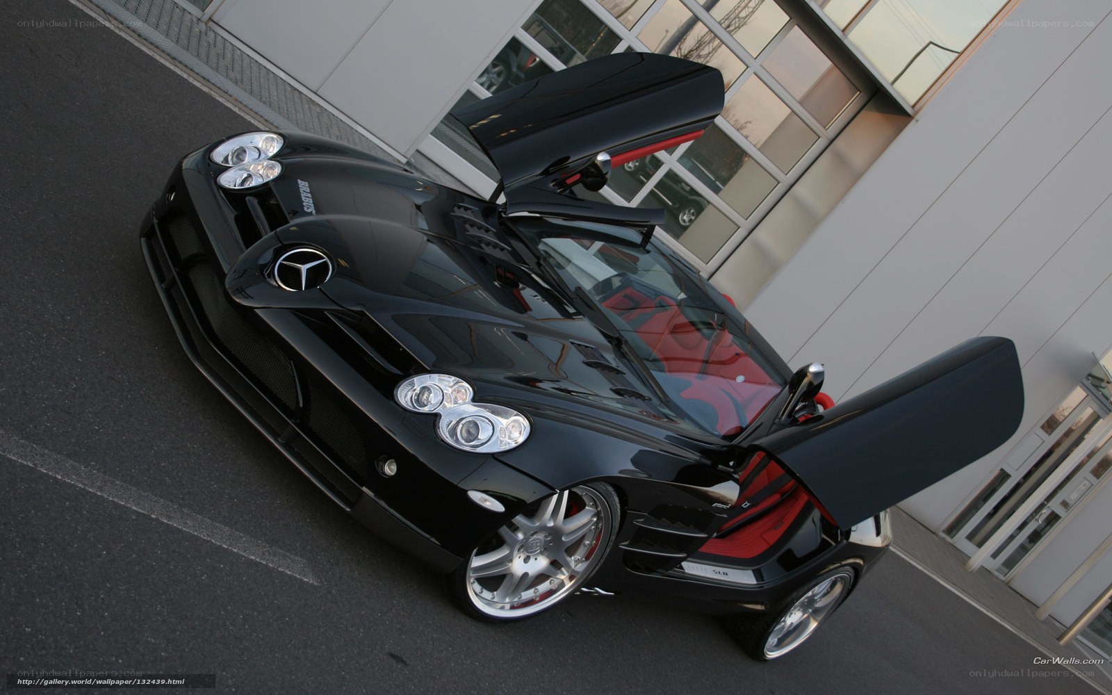 Black Mercedes-Benz SLR McLaren