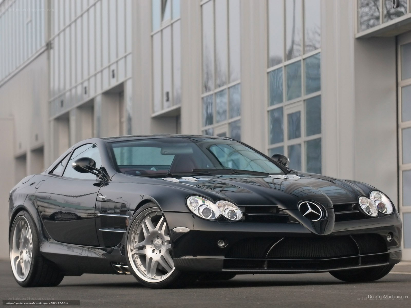 Black Mercedes-Benz SLR McLaren